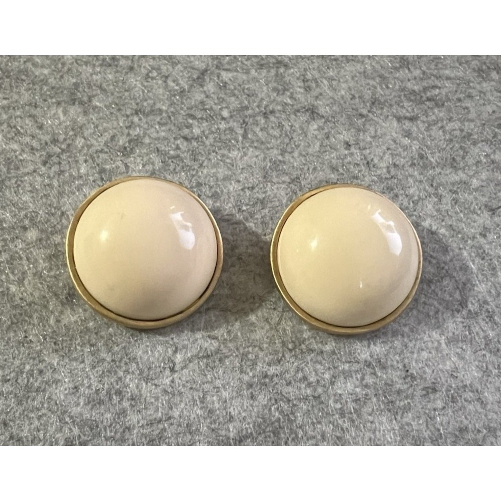 vintage LES BERNARD signed vintage acrylic clip on earrings